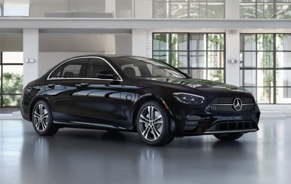 Mercedes E-Class — CasaShuttle